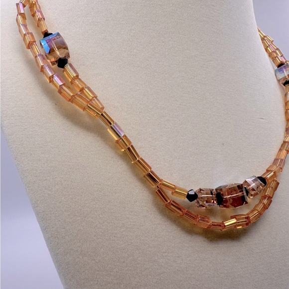 Vintage Czech Hand Beaded Two Strand Cube Necklace. - Picture 2 of 4